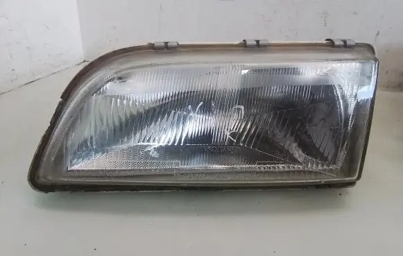 Volvo S40, V40 Headlight/headlamp
