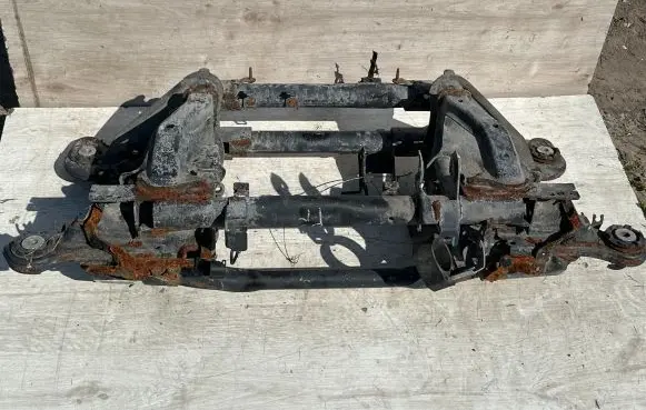 Peugeot 3008 I Rear subframe 9801145980 7HTGT90014192A 3052013145