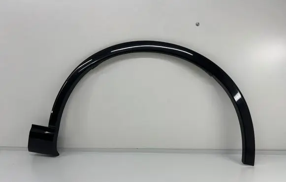 Audi SQ7 Front arch trim 