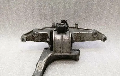 Porsche Cayman 987 Engine mount bracket 9A137514521