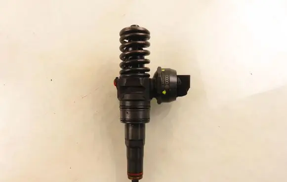 Volkswagen Sharan Fuel injector 0414720314 038130073BP