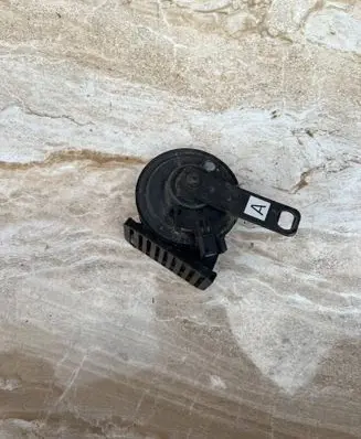Land Rover Evoque I Horn signal 002408 A04652