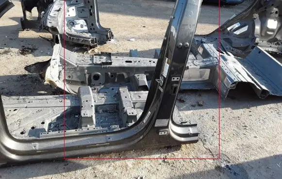 Audi Q8 Pillar (middle) 4M8810119E