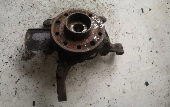 Opel Zafira B Front wheel hub