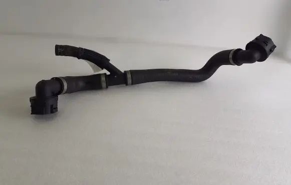 Jaguar E-Pace Engine coolant pipe/hose GJ328260AA