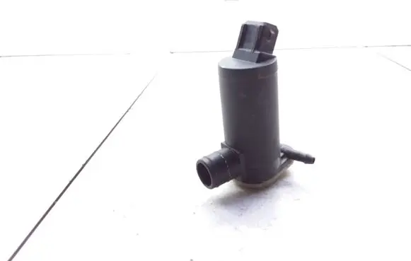 Ford Mondeo MK II Windscreen/windshield washer pump