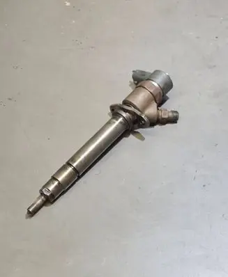 Volvo XC90 Fuel injector 8658352 0445110078