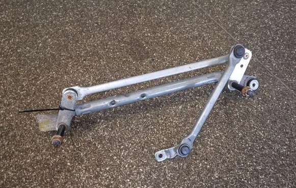 Opel Mokka Front wiper linkage 