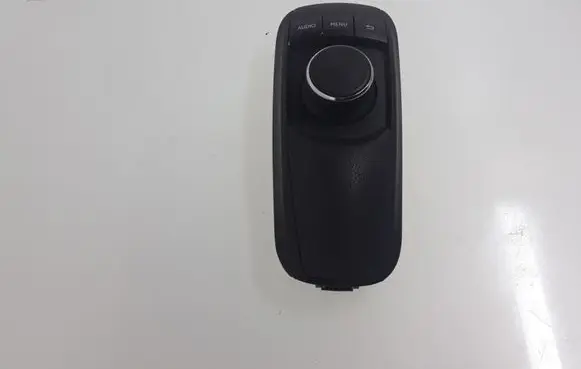 Lexus CT 200H Head unit multimedia control 8478076150