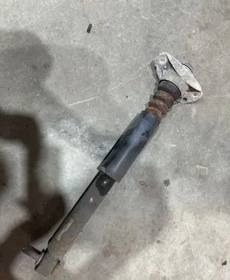 Volkswagen Tiguan Rear shock absorber/damper 5N0512011 5N0513049