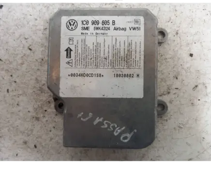 Volkswagen PASSAT B5.5 Airbag control unit/module 1C0909605B 18030802H 5WK43124