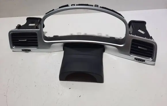 Volkswagen Touareg II Dashboard trim 7P1857221 7P1819703B 7P1819728B