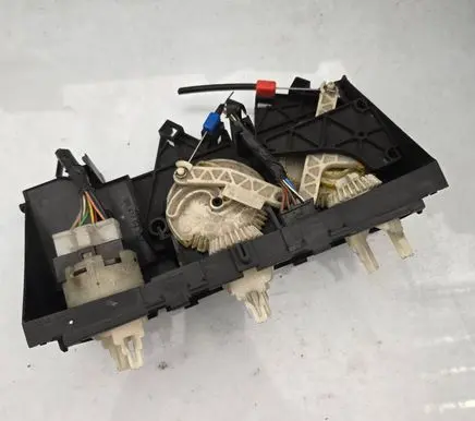 Volvo S40, V40 Climate control unit 9041704857