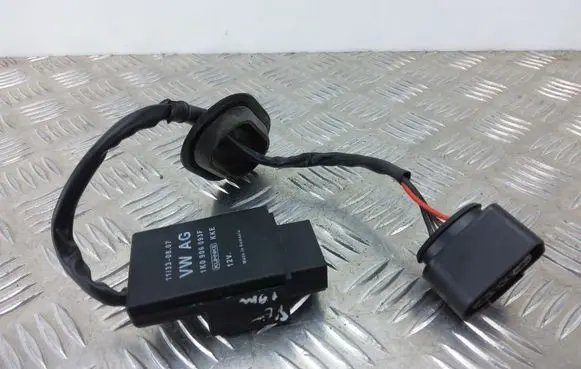 Skoda Yeti (5L) Fuel injection pump control unit/module 1K0906093F