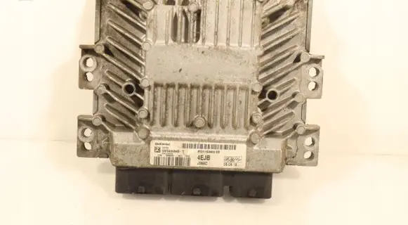 Ford Fiesta Engine control unit/module ECU 8V2112A650EB