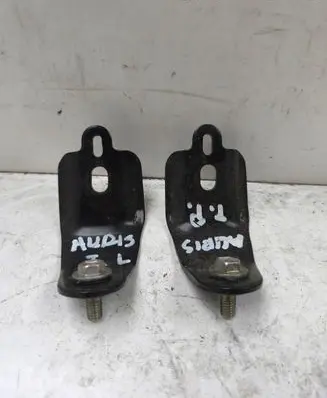 Toyota Auris 150 Tailgate/trunk/boot hinge