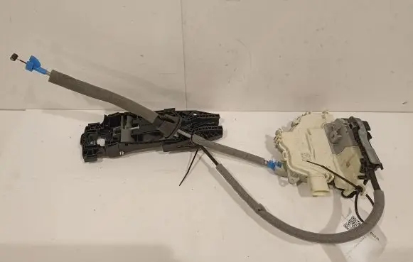 Audi Q7 4L Rear door lock 4G0839015E