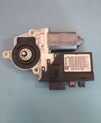 Citroen C5 Front door window regulator motor 9637541380