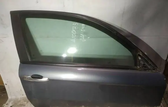 Alfa Romeo 147 Front door pilkos