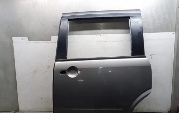 Nissan Prairie Rear door