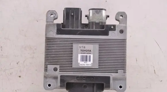 Lexus RX 450H Active stabilizer control unit 892A048010