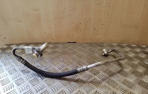 Ford Kuga I Air conditioning (A/C) pipe/hose
