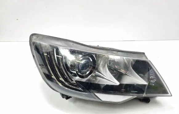 Skoda Superb B6 (3T) Headlight/headlamp