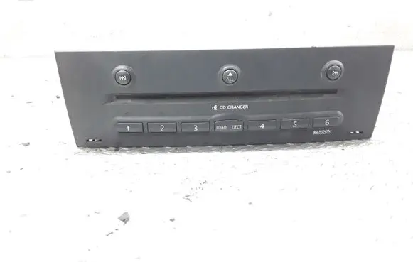 Renault Megane II CD/DVD changer 8200084437