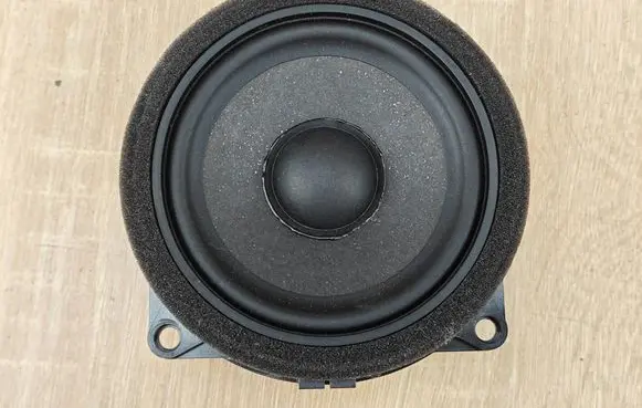 BMW 4 G22 G23 G24 G26 Front door speaker 2622546
