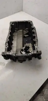 Volkswagen PASSAT B6 Oil sump 03G103603