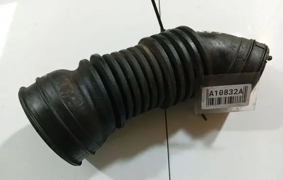 Air intake hose/pipe
