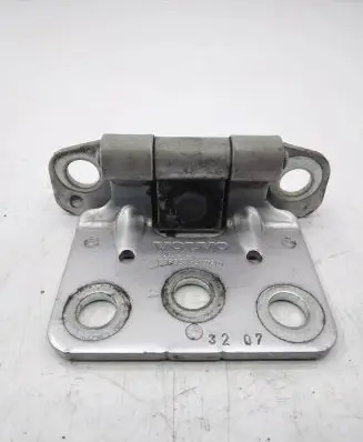 Volvo XC90 Tailgate/trunk/boot hinge 30674732