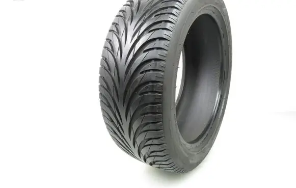 Volkswagen Golf V R16 summer tire 