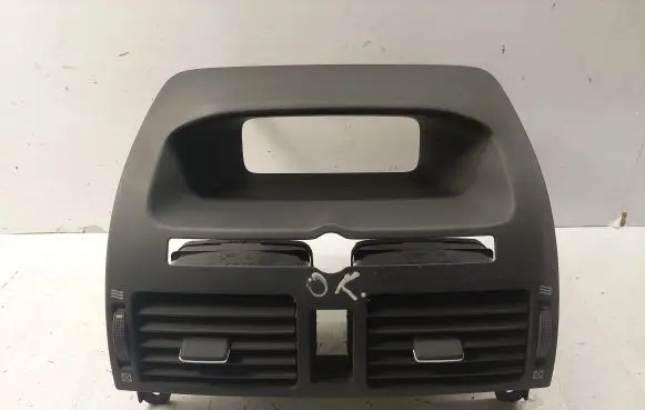 Toyota Avensis T250 Dash center air vent grill 5506405010 5540405020 5506305040