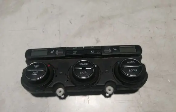 Volkswagen PASSAT B6 Climate control unit