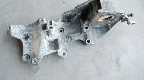 Generator/alternator bracket