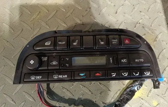 Jaguar XJ X308 Climate control/heater control trim 