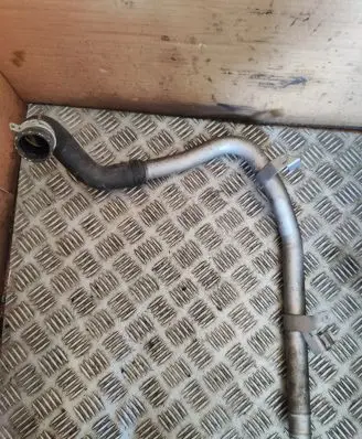 Mercedes-Benz CLA C117 X117 W117 Engine coolant pipe/hose R740118197656