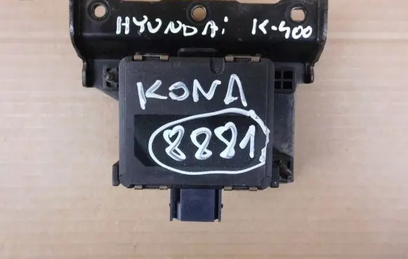 Hyundai Kona I Distronic sensor radar CM99110011 99110CM000 CM99110000