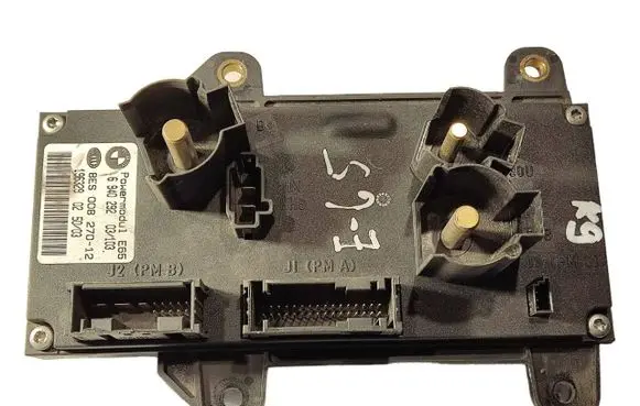 BMW 7 E65 E66 Power management control unit 6940292 8ES00827012