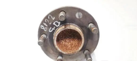 Volvo S40 Rear wheel hub
