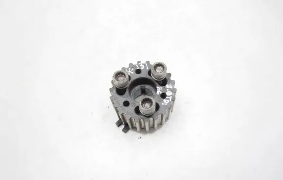 Volkswagen PASSAT B6 Fuel pump gear (pulley) 03L130111D