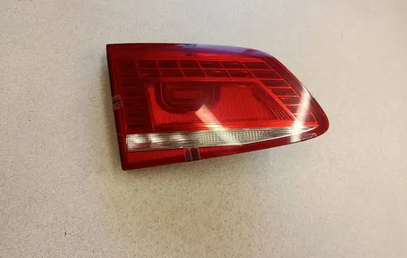 Volkswagen PASSAT B7 Tailgate rear/tail lights 179835