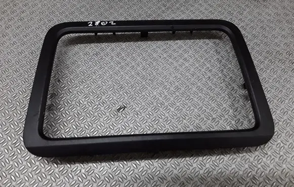 Skoda Fabia Mk2 (5J) Radio/GPS head unit trim 5J0858069
