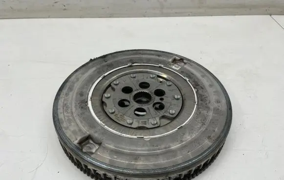 Mercedes-Benz GLA H247 Flywheel A2820301400