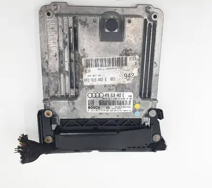 Audi A6 S6 C6 4F Engine control unit/module 4F0910402E 4F0907401C 0281013610