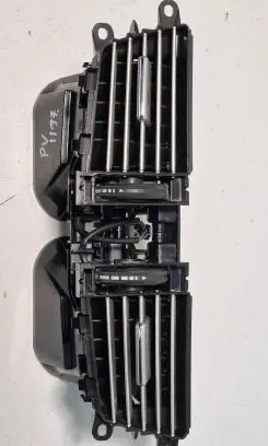 Mercedes-Benz E W212 Dash center air vent grill A2128302554 06825001