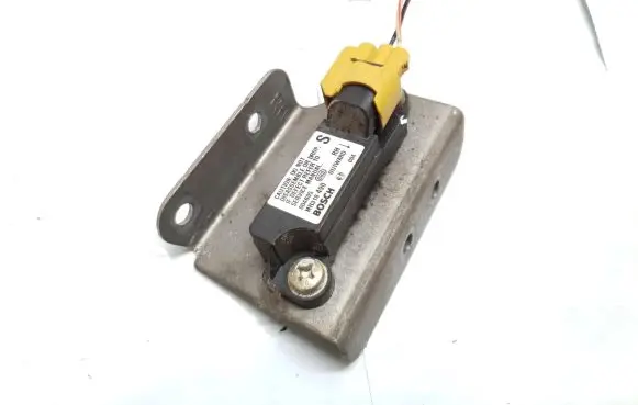 Mitsubishi Space Star Airbag deployment crash/impact sensor MR318490