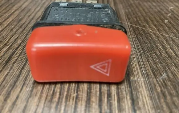 Mercedes-Benz T1 Alarm switch 0055459324