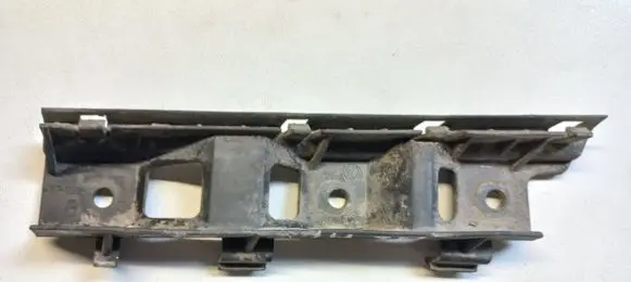 Volkswagen PASSAT B6 Front bumper mounting bracket 3C0807183